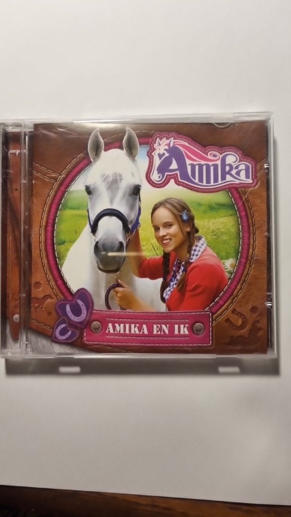 Amika (2) - Amika En Ik - foto 1