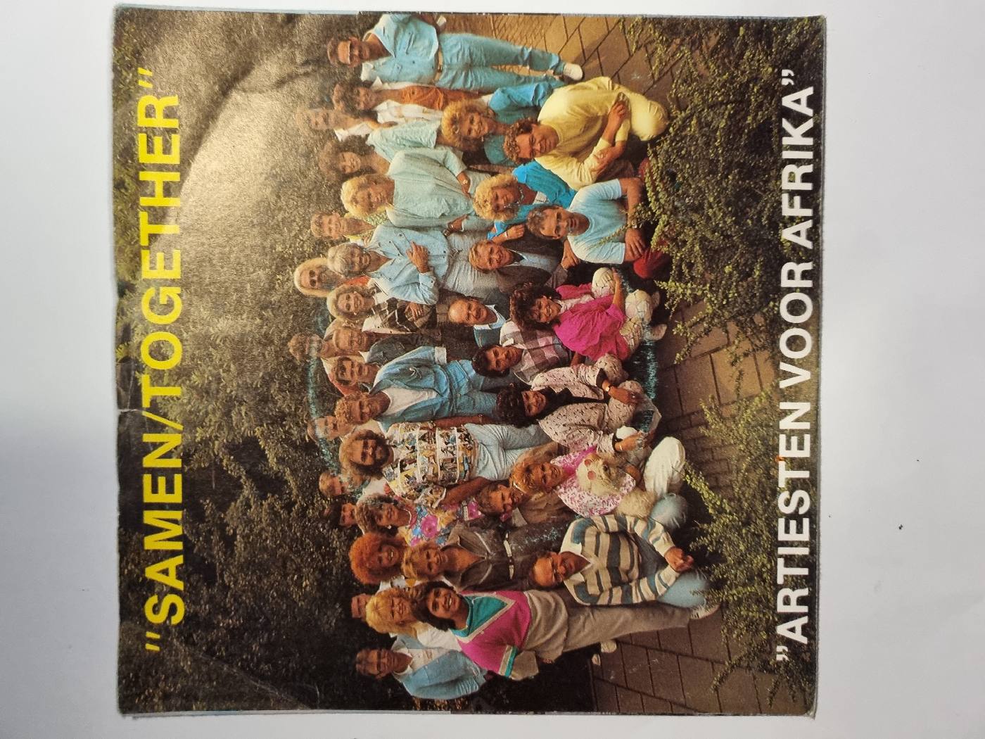 Artiesten Voor Afrika - Samen/Together - foto 1