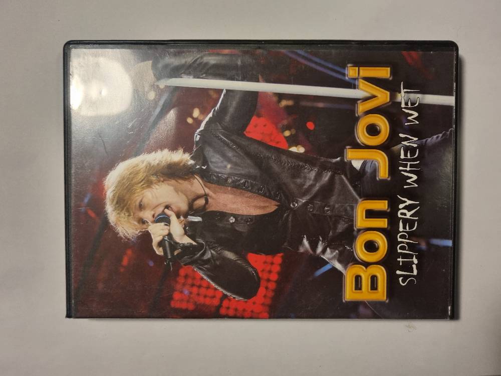 Bon Jovi slippery when wet - foto 1