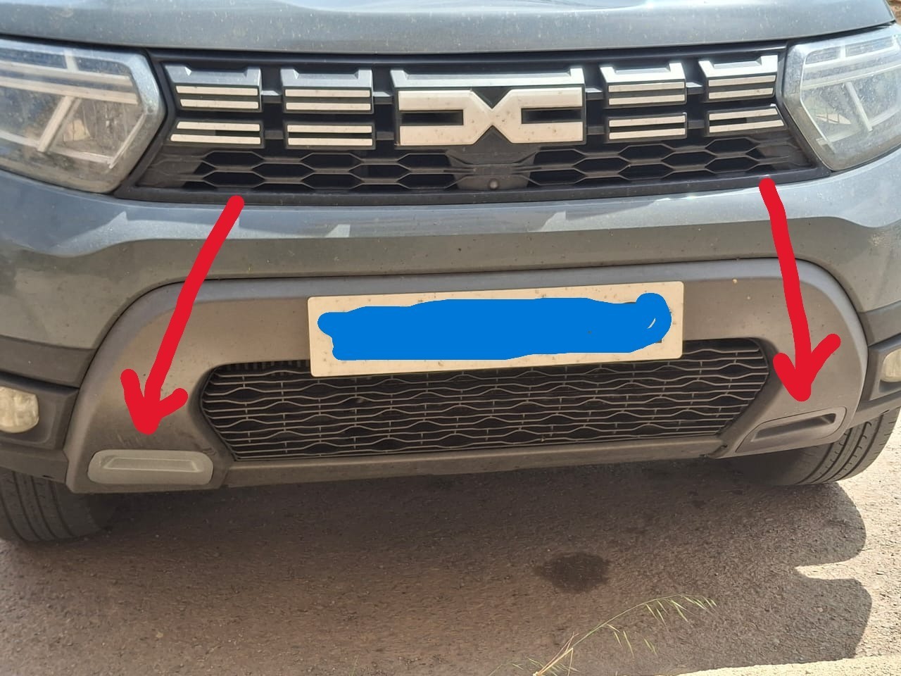 Dacia Duster / Renault Alaskan voorbumper afdekkap - foto 1