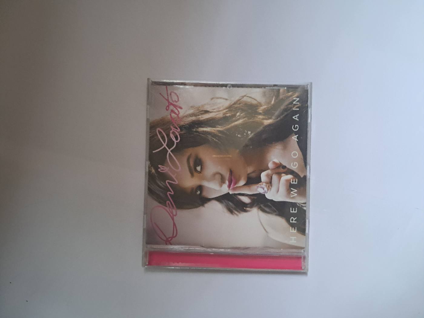 Demi Lovato - Here We Go Again - foto 1