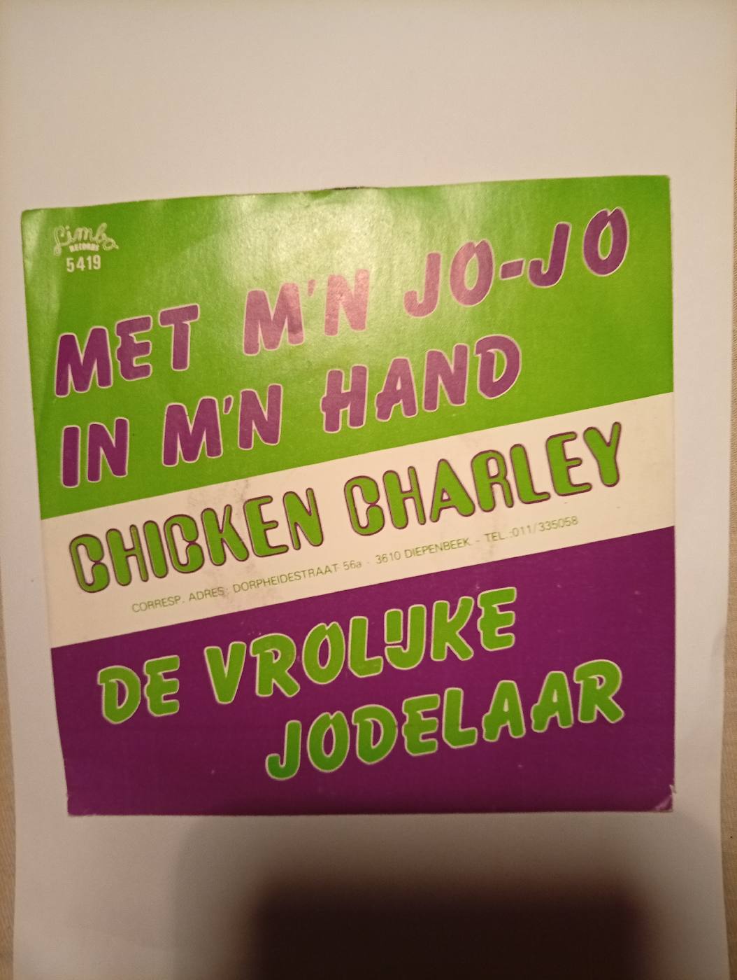 MET MN JOJO IN MN HAND DE VROLIJKE JODELAAR - foto 1