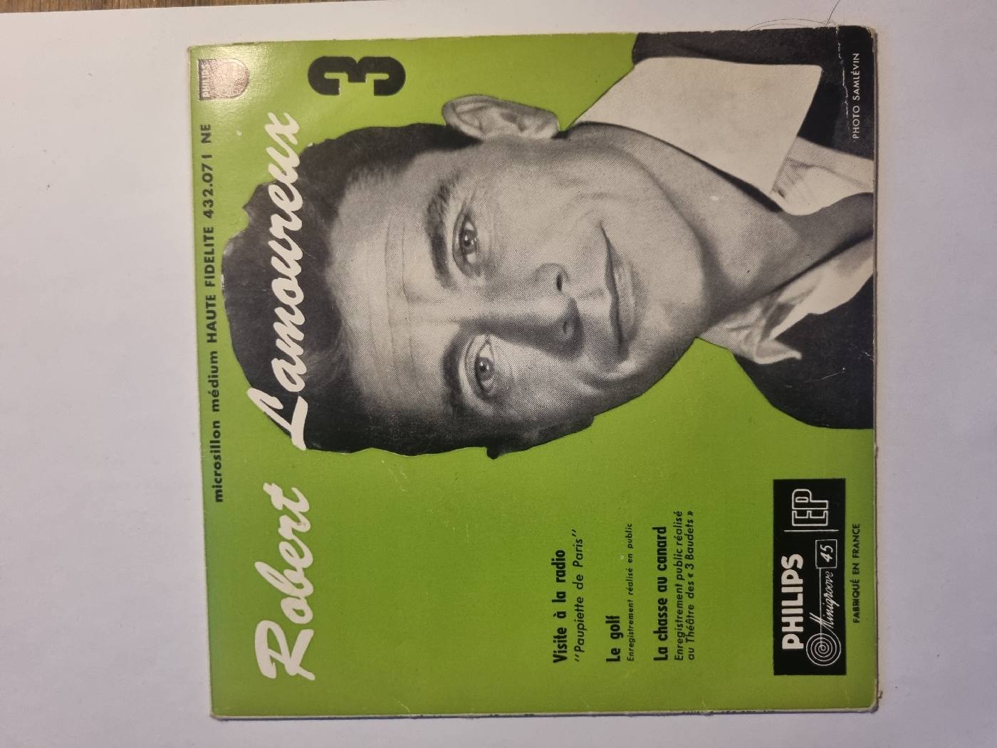 Robert Lamoureux - 3 - Visite À La Radio "Paupiette De Paris" - foto 1